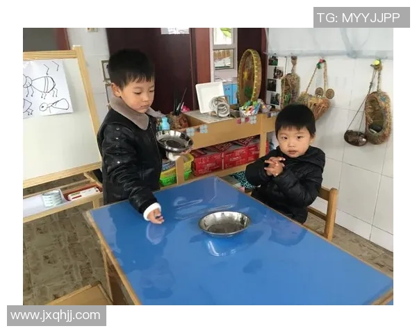 足球明星速写图文素材全景展示助你了解球场传奇与背后故事